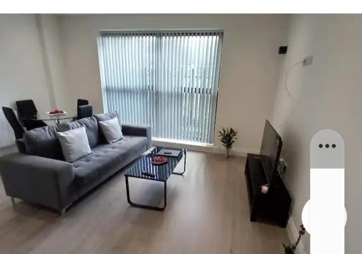 Cozy 2 Bedrooms Apartment Canvey Island Exteriör bild
