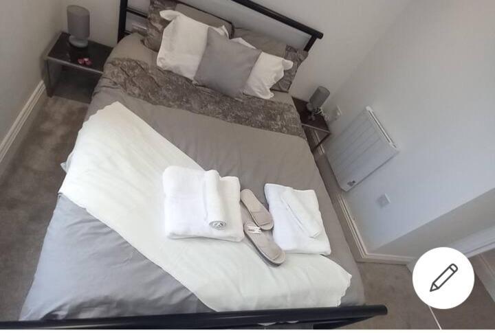 Cozy 2 Bedrooms Apartment Canvey Island Exteriör bild